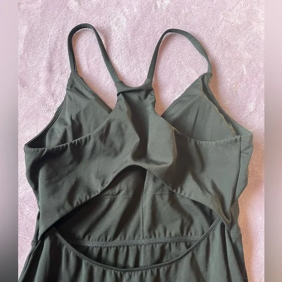 Halara Dress - Picture 2 of 3